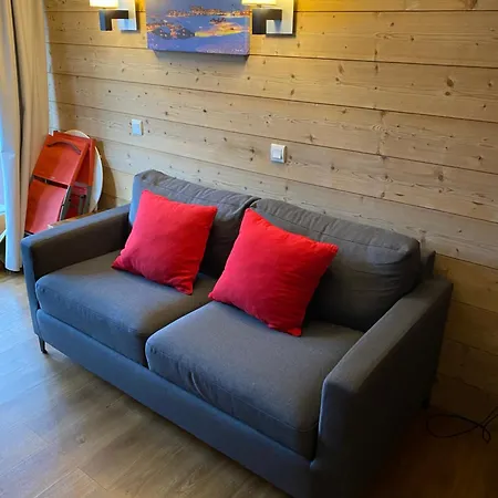 Temple Of The Sun - In, Out * Val Thorens