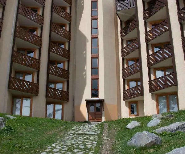 Temple Of The Sun - In, Out * Val Thorens