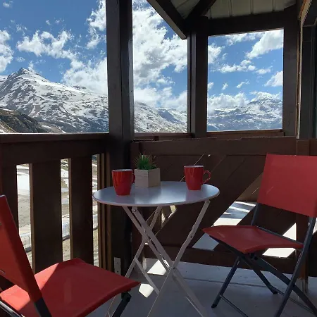 Lägenhet Temple Of The Sun - In, Out