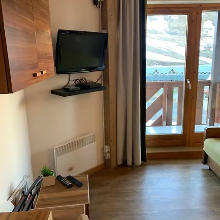 Temple Of The Sun - In, Out Apartment *