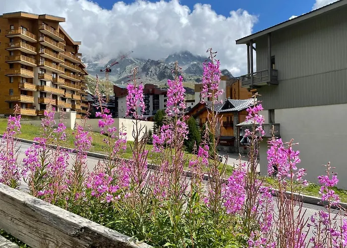 Apartment Temple Of The Sun - In, Out